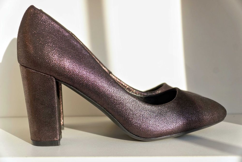 Vand pantofi casual!