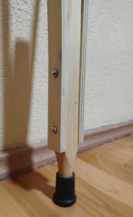 Доставка. Костыли деревянные