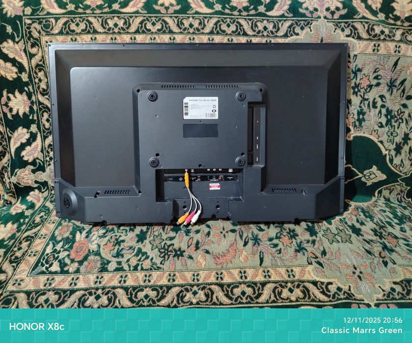 Smart emas Televizor 32 talik holati ideal