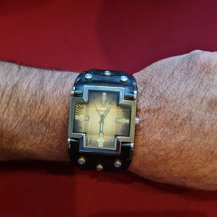 Чъсовник  Police Glory