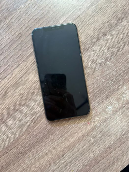 Продам Iphone 11 pro max
