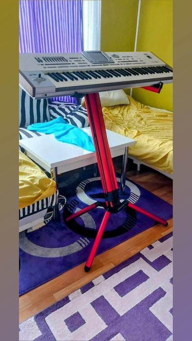 Продавам Korg Pa2XPro