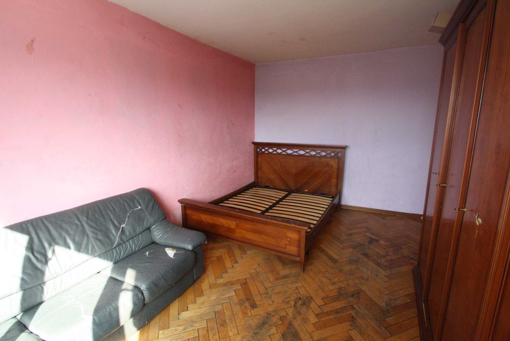 Proprietar vand apartament cu 3 camere, Zona Shopping City, complet decomandat