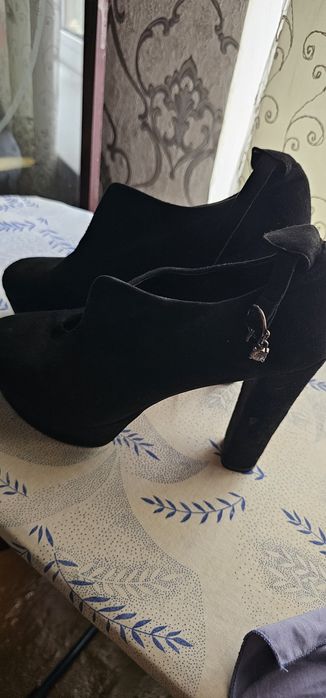 tufli ayolarniki sotiladi xolati yangi