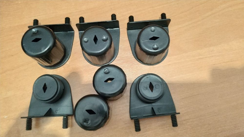 Accesorii si feronerie mobila ikea, picioare, suport raft etc