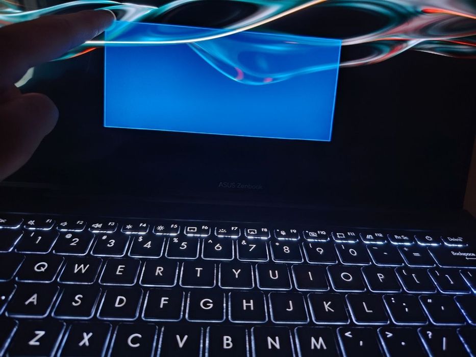 ASUS Zenbook 14X OLED