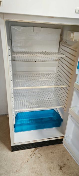 Продавам хладилник Gorenje