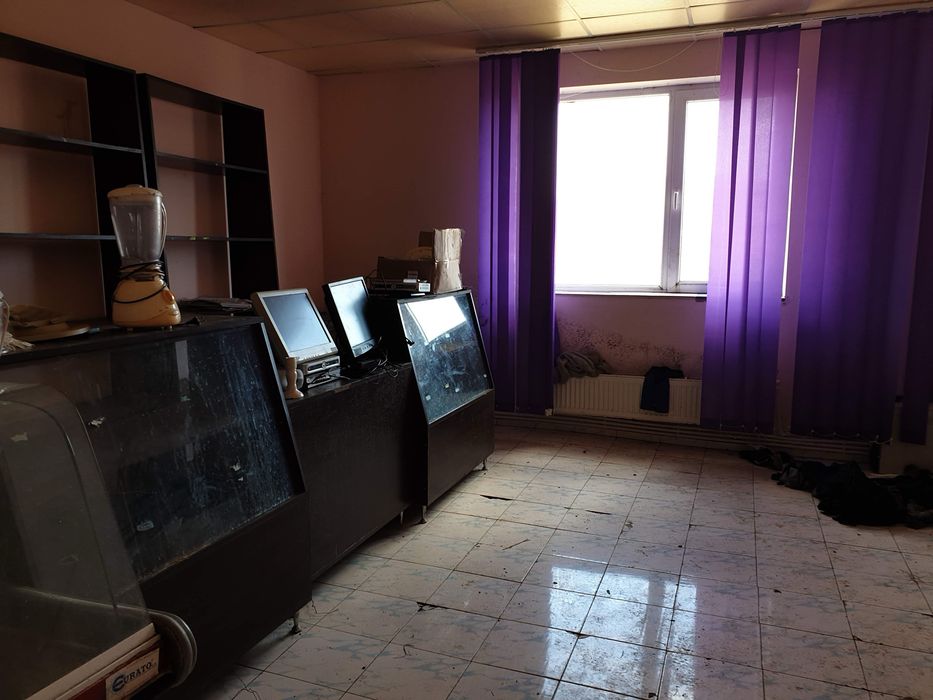Spatiu comercial  300 mp + teren 6000mp , jud. Neamt sat Pancesti