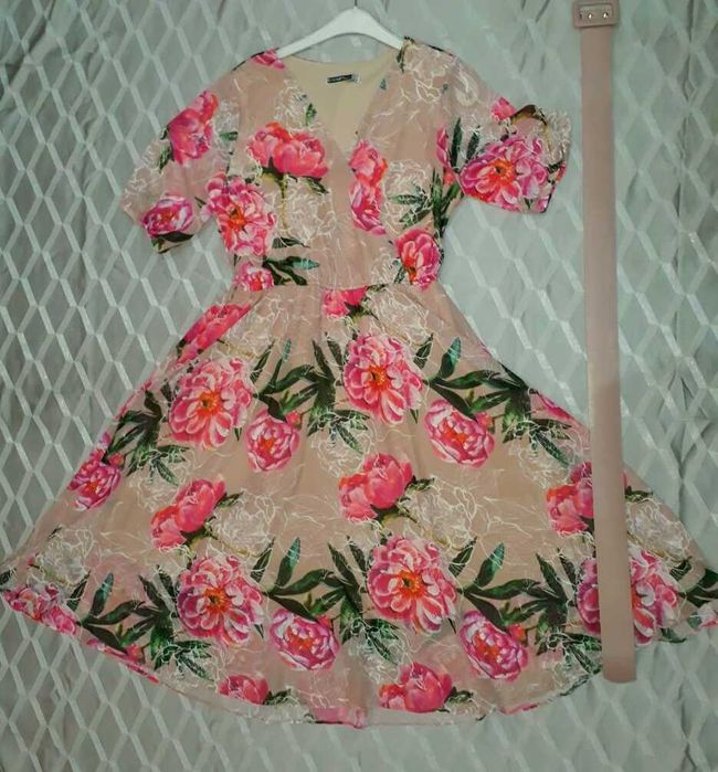 Продаётся турецкое шифоновое платье