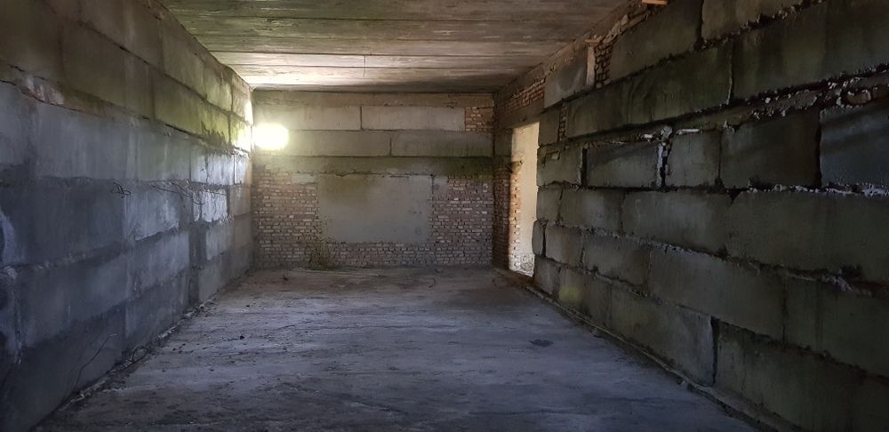 40 sotuklik noturar er va inshoot 20 sotuq'i alohida ham soti