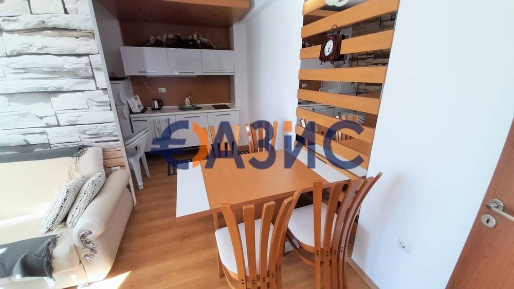 Продава се Двустаен апартамент в к.к. Слънчев бряг - 61 кв.м за 1443 €/кв.м - Снимка #11