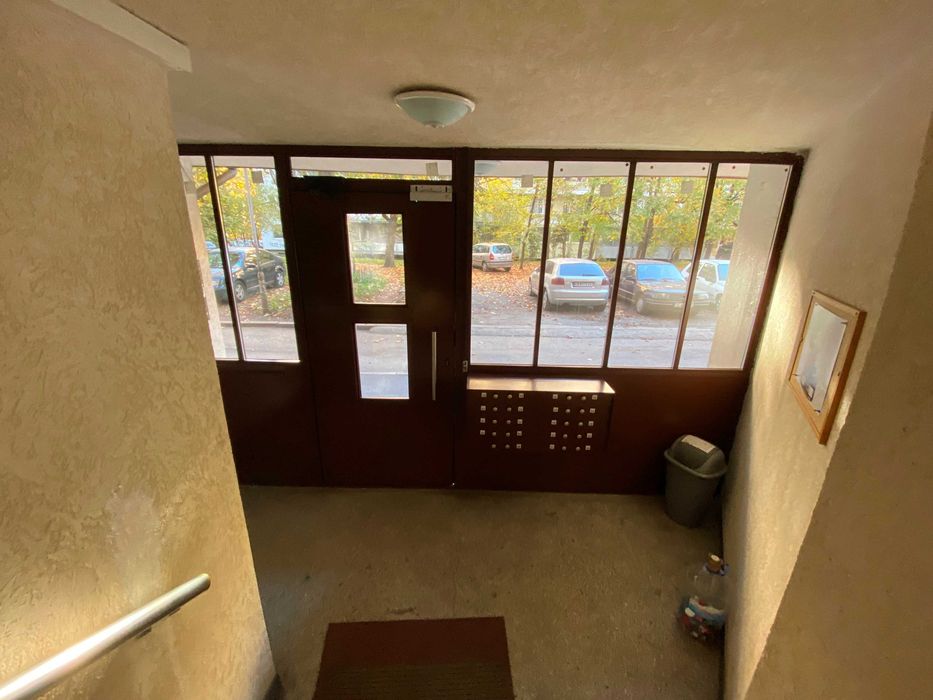 Дава се под наем Двустаен апартамент в София, Гоце Делчев - 85 кв.м за 600 € - Снимка #12