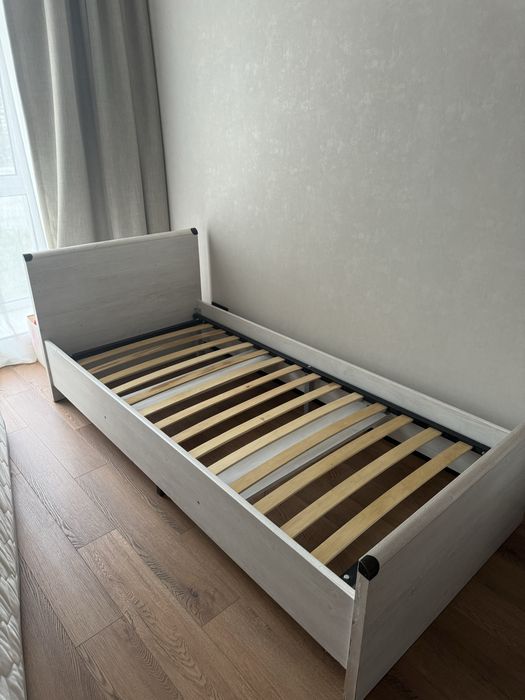 Продам две кровати односпальные