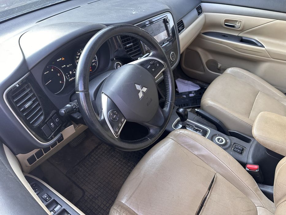 Mitsubishi Outlander 2013 2.2 4N14 НА ЧАСТИ