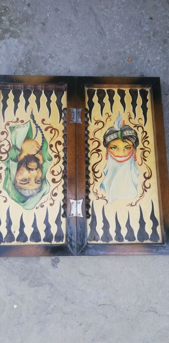 Продам доску для игры в нарды.