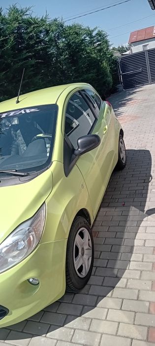 Ford ka benzina .