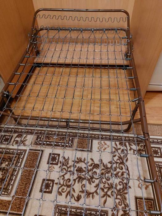 Продам шкаф-раскладушка.