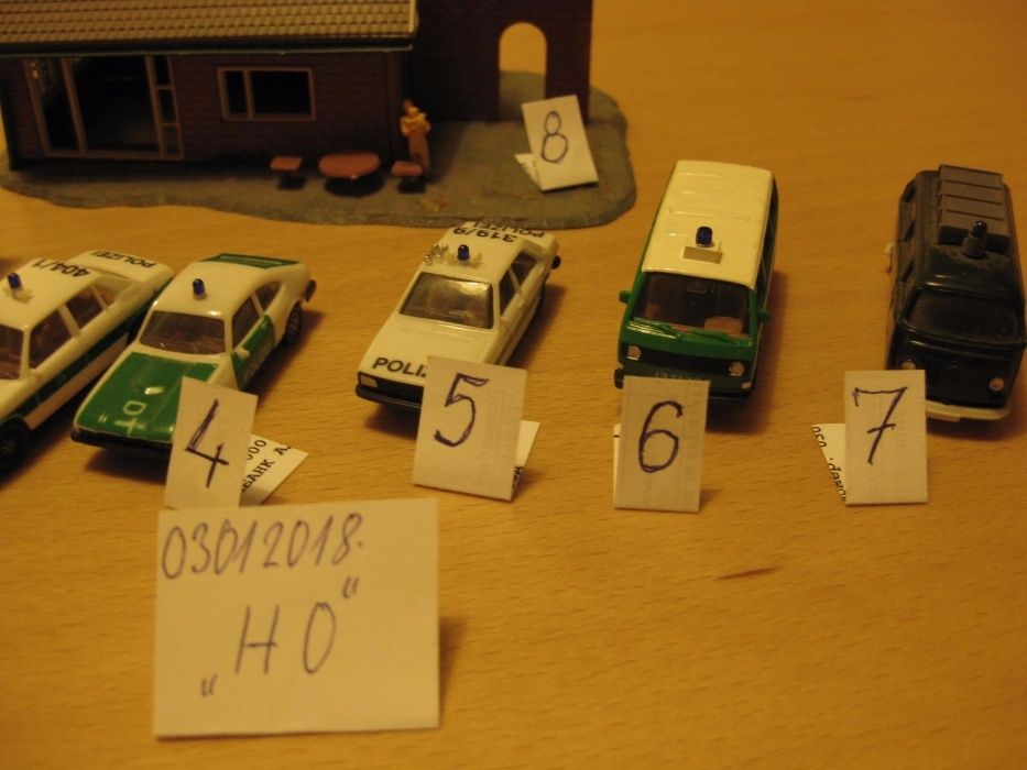 Модели на Коли, Камиони и Къща за Макет Мащаб НО, 1/87