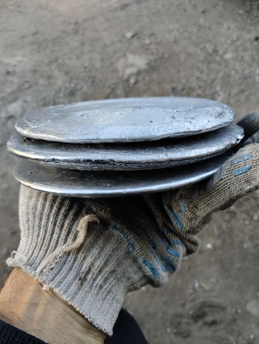 Продам свинец в слитках