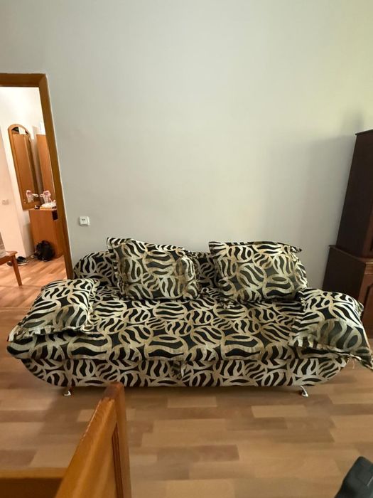 Продам диван б/у срочно!!!