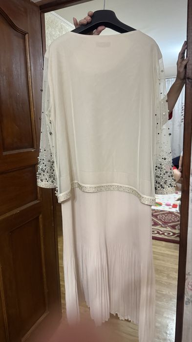 Продается нарядное вечернее платье