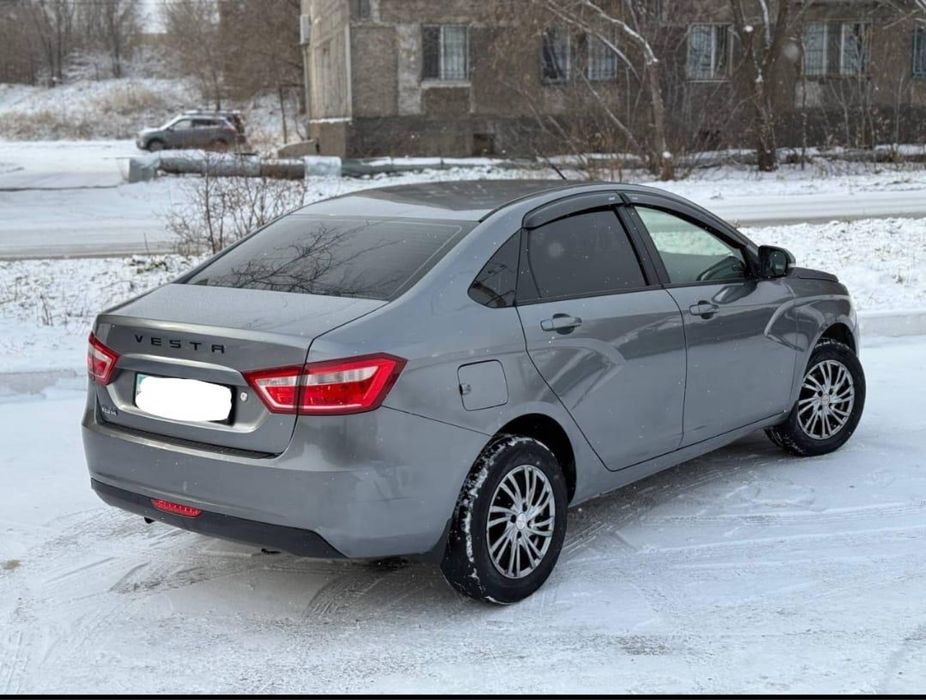 Лада веста 2017 год