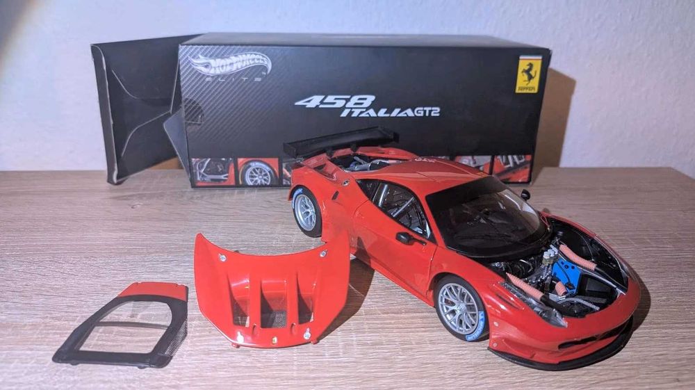 Ferrari 458 Italia GT2 1/18 Elite