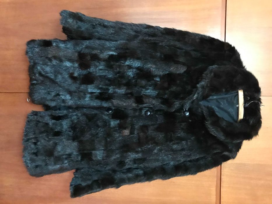 Ново черно палто