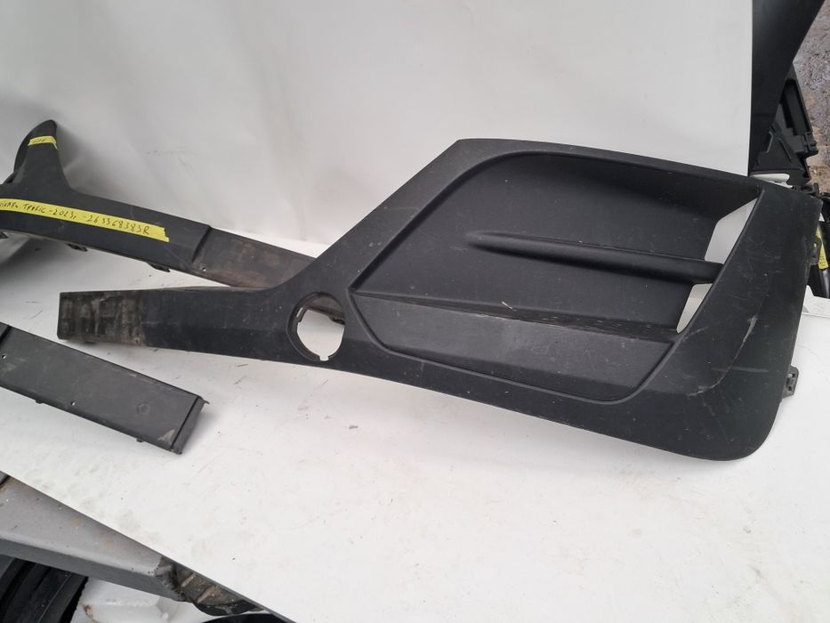 Предна броня Renault Trafic Vivaro  3. 2018/23г