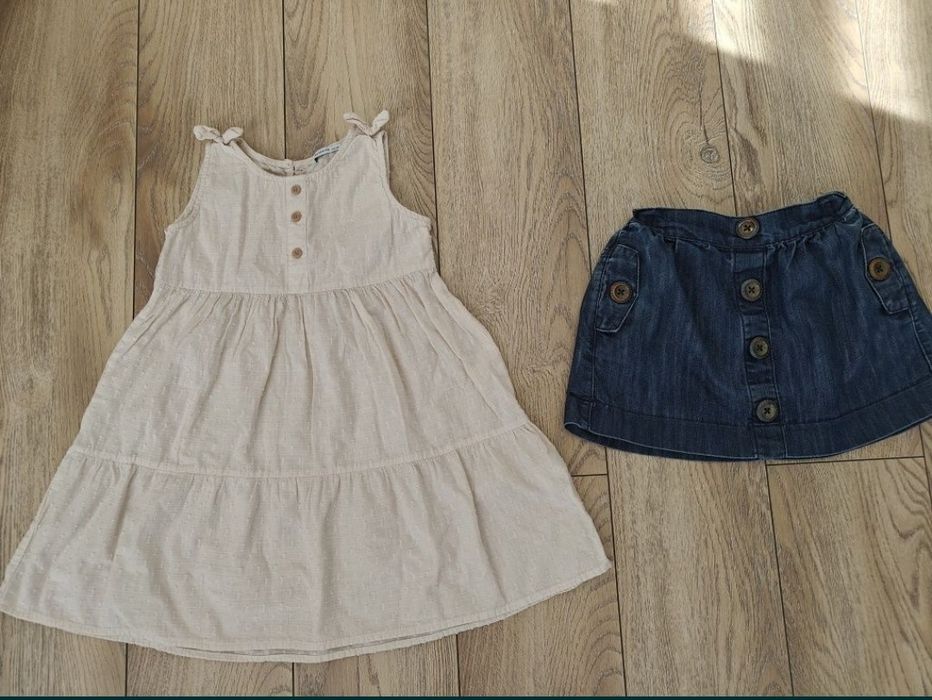Rochița Reserved și fusta Next 104-110