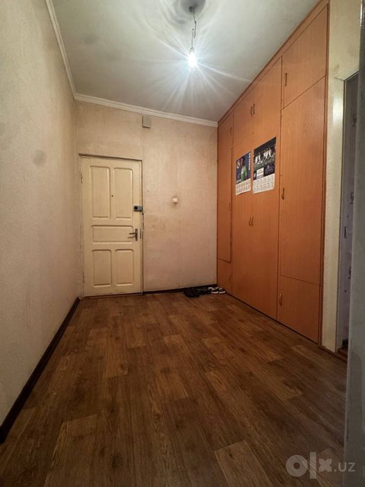 3 ком 9 мк вдоль дороги отличная лакация!