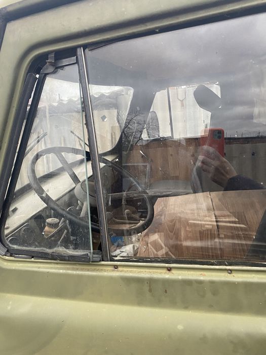 Продается Машина УАЗ 3303