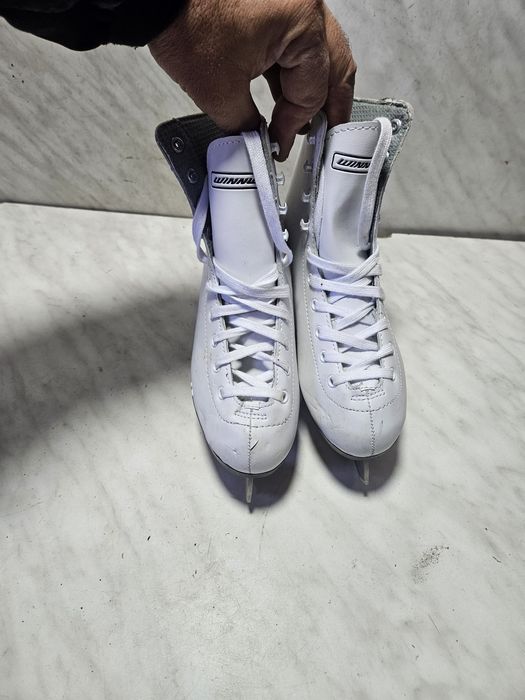 Patine 701 gheata patinaj artistic Winnwell marime 35-36 ( 23 cm)