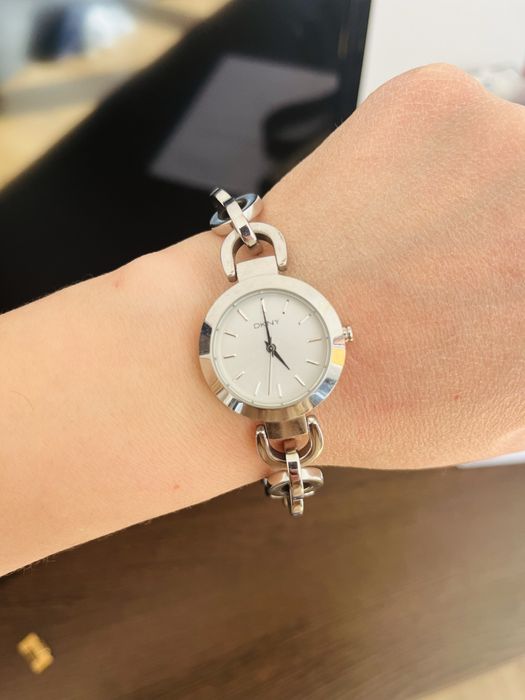 Ceas argintiu DKNY