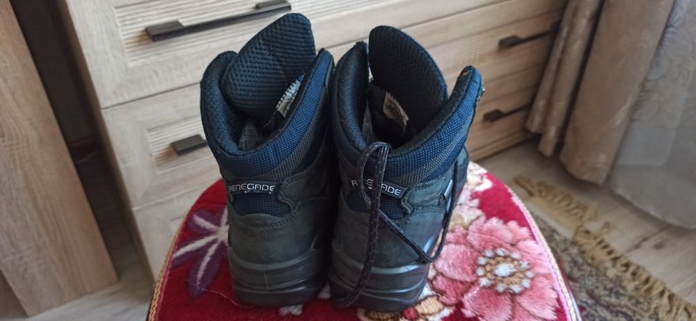 Ботинки трекинговые