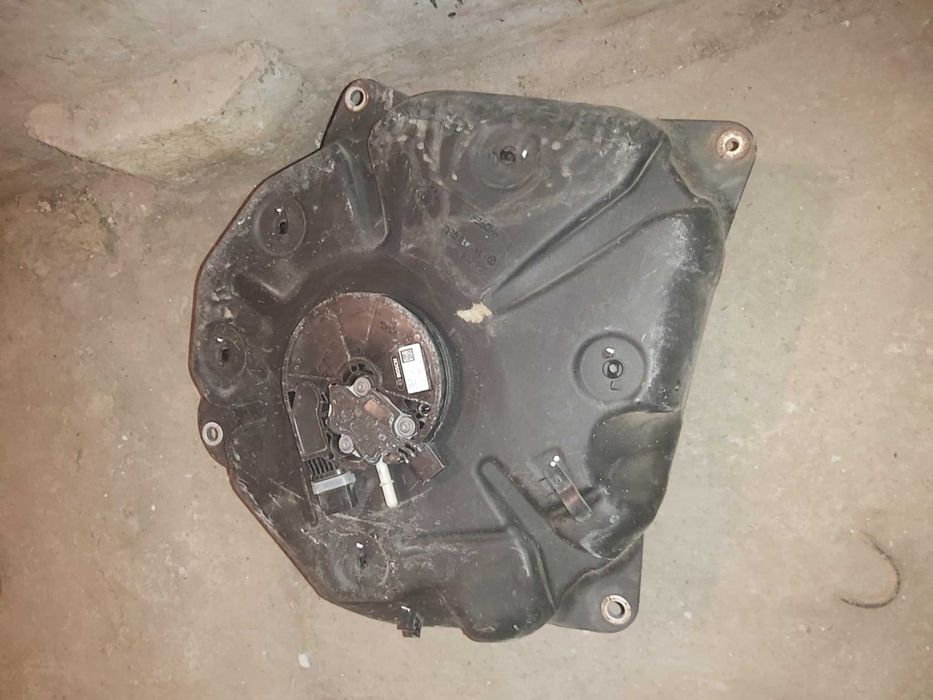 Резервоар AD BLUE за W212 Mercedes E250