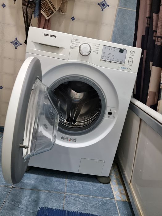 Стиральная машина Samsung eco bubble на 6кг