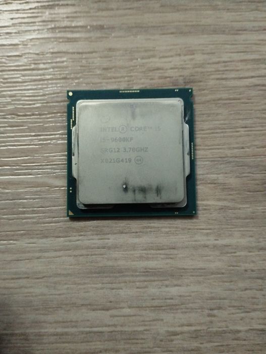 Продам процессор i5 9600kf