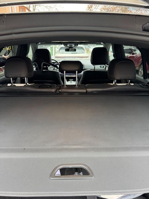 Mercedes-Benz GLE Primul proprietar,stare impecabila,revizii facute la reprezentanta.