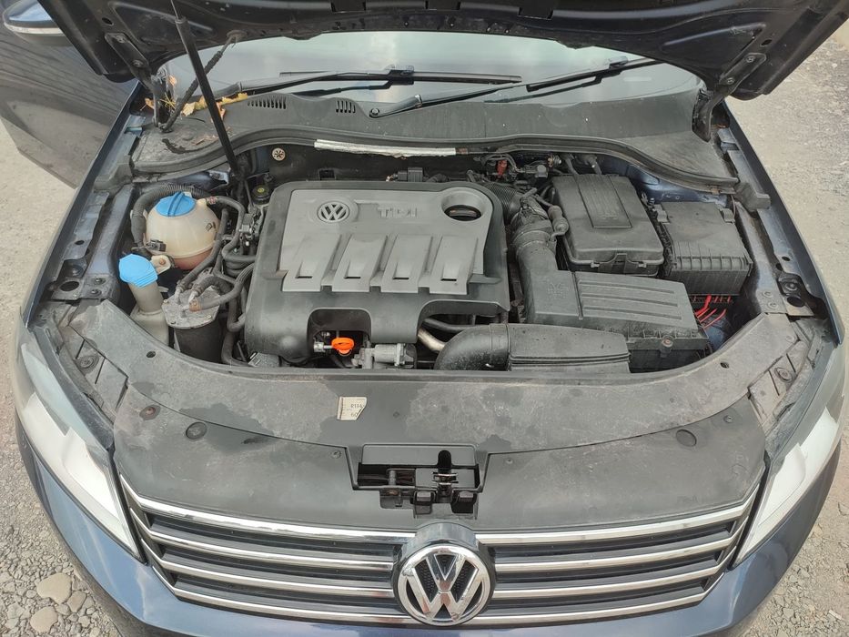 USA DREAPTA SPATE/CAPOTA PORTBAGAJ SPATE/ STOP STANGA/DREAPTA Volkswagen Passat B7