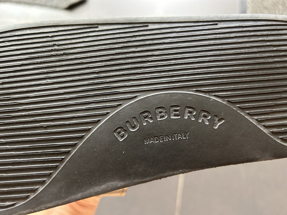 Burberry slide