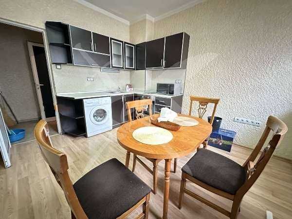 Дава се под наем Тристаен апартамент в Пловдив, Център - 65 кв.м за 548.25 € - Снимка #2