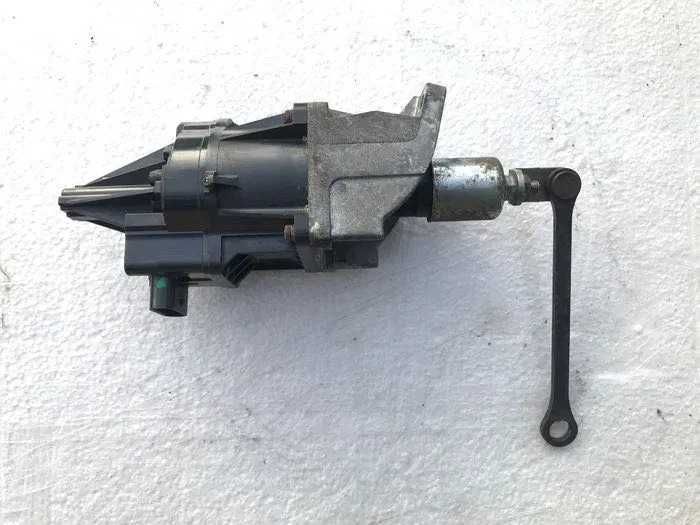 BMW - Actuator Original. Cod: 11 65 7 638 783 - motor benzina.