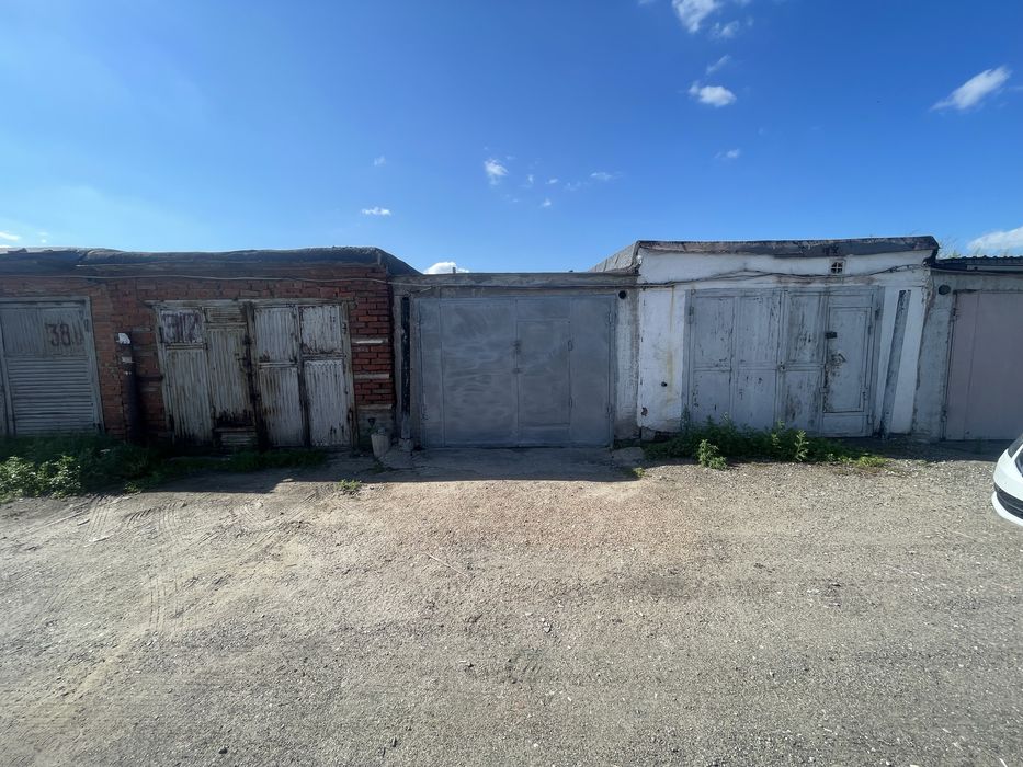 Продам гараж в 10 обществе