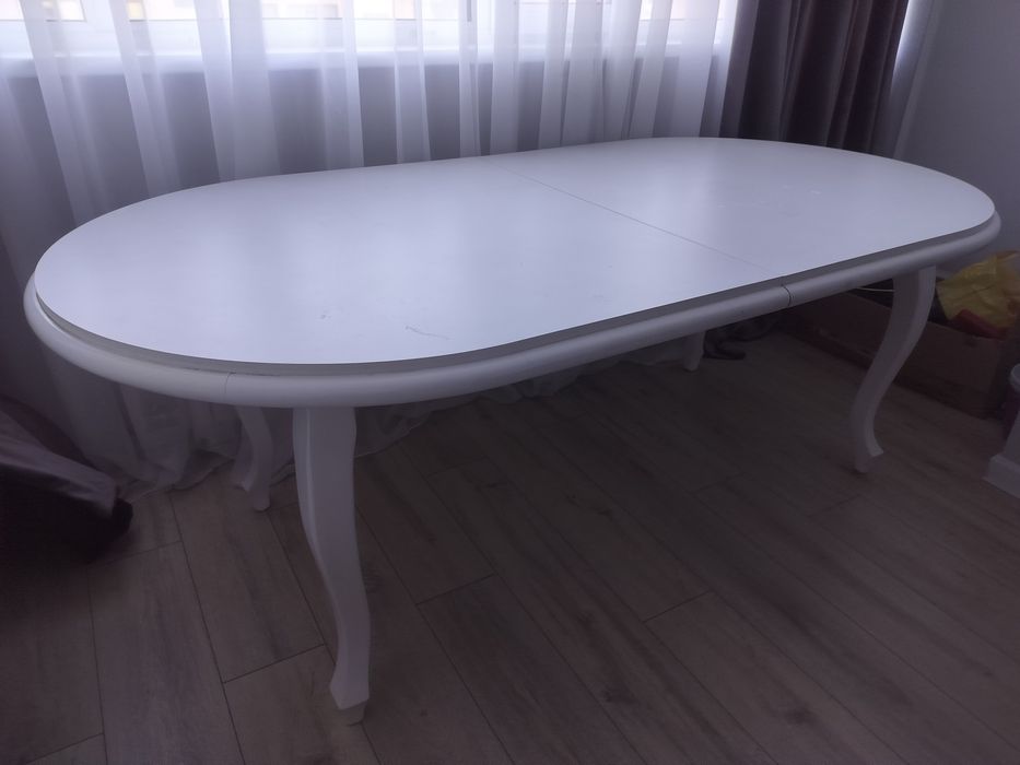 Раздвижной стол белый