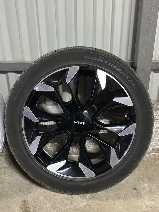 Диск с шинами Continental