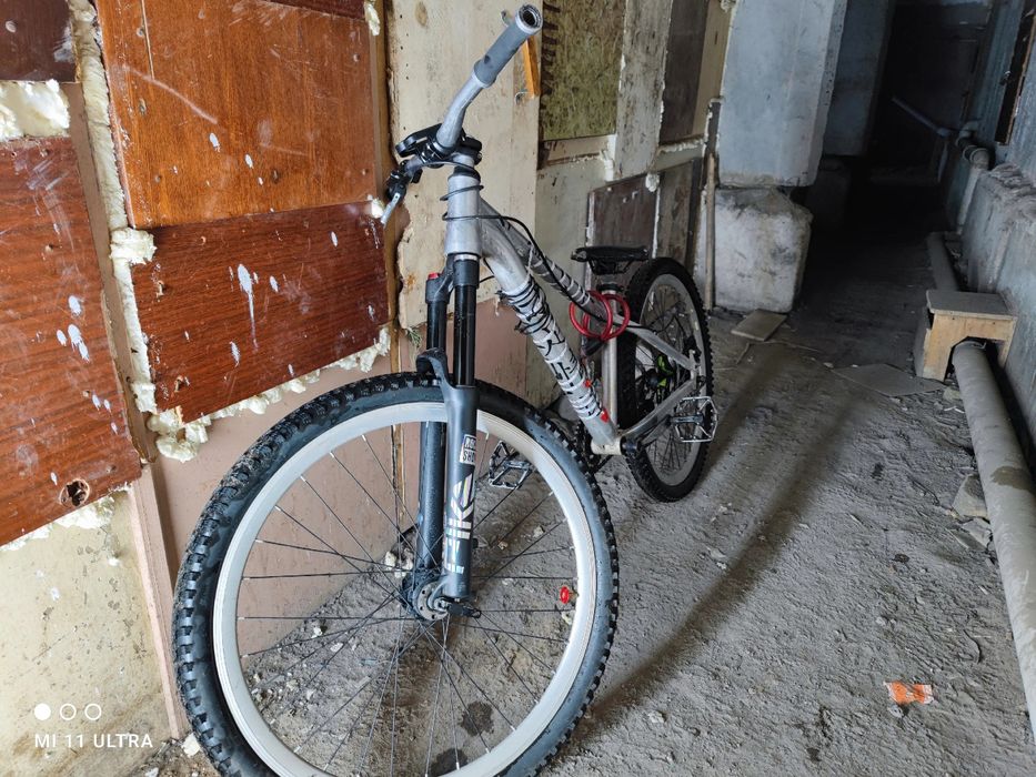 продаю велосипед дерт/треил