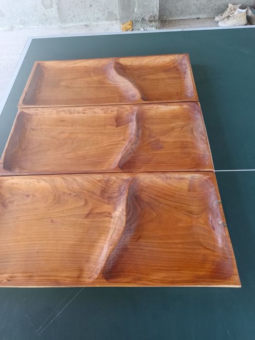 Tăvițe din lemn de cireș