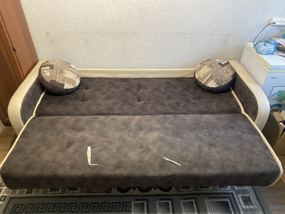 Продаеться раскладной диван