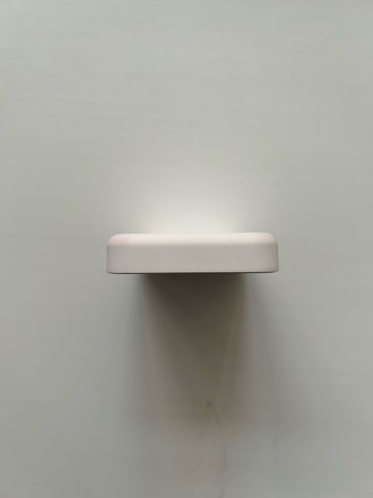 MagSafe Battery Pack для iPhone